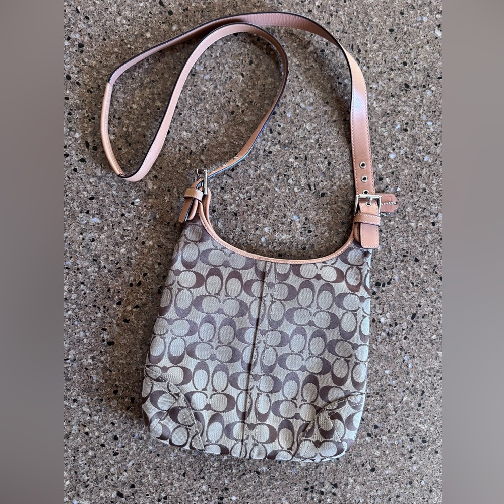 Vintage COACH Soho Brown crossbody/shoulder bag - Picture 5 of 12